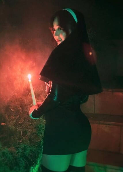 Karen Fukuhara photo
