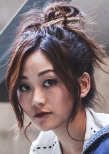 Karen Fukuhara photo