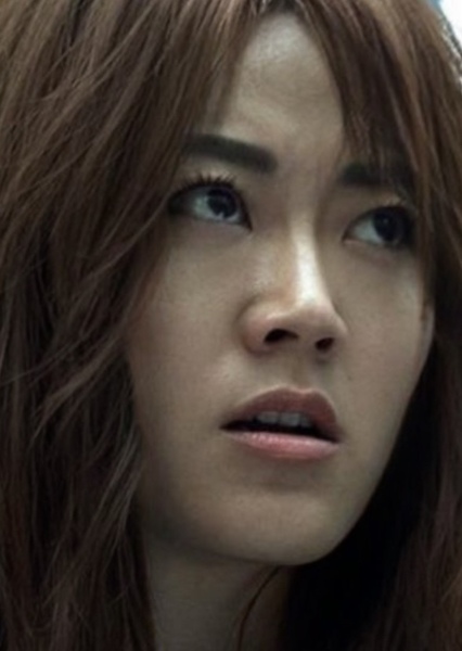 Karen Fukuhara photo