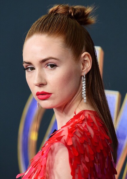 Karen Gillan photo