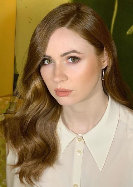 Karen Gillan photo