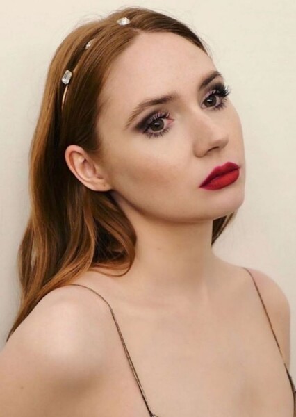 Karen Gillan photo