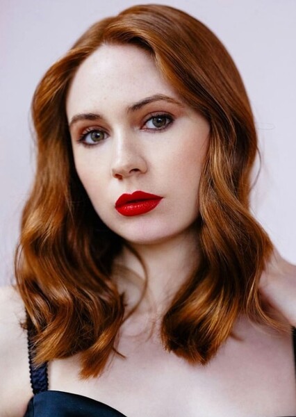 Karen Gillan photo
