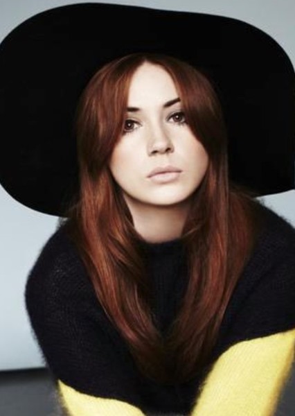 Karen Gillan photo