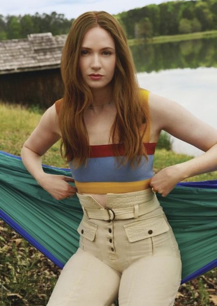 Karen Gillan photo