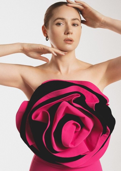Karen Gillan photo