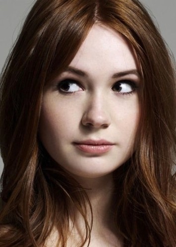 Karen Gillan photo