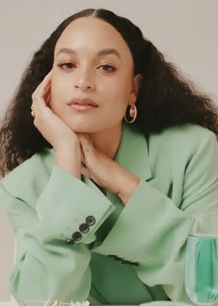Karena Evans photo