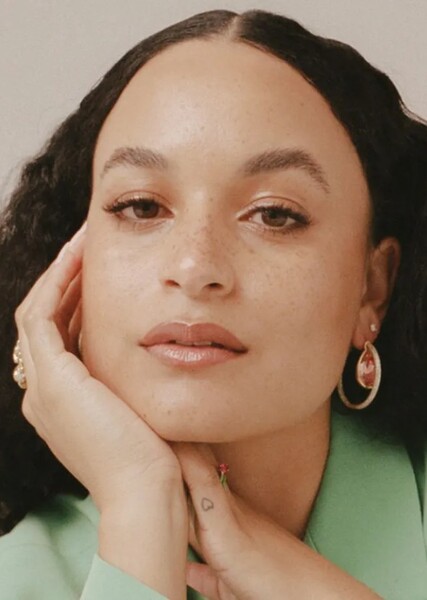 Karena Evans photo