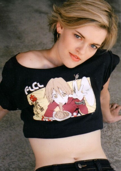 Kari Wahlgren photo