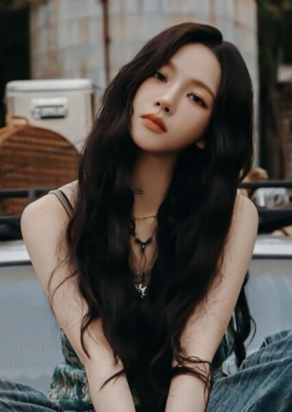 KARINA photo