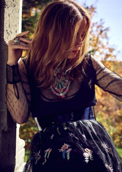 Karine Vanasse photo