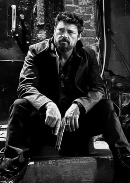 Karl Urban photo