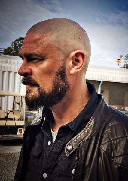 Karl Urban photo