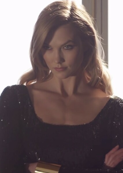 Karlie Kloss photo