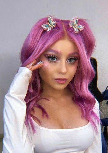 Karol Sevilla photo