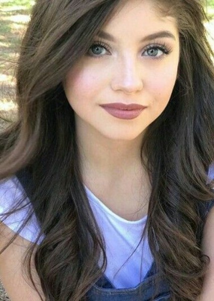 Karol Sevilla photo