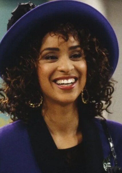 Karyn Parsons photo