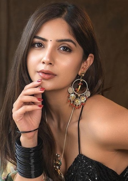 Kashmira Pardeshi photo