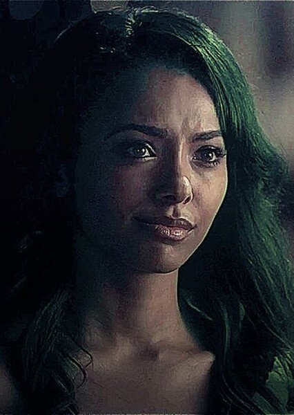 Kat Graham photo