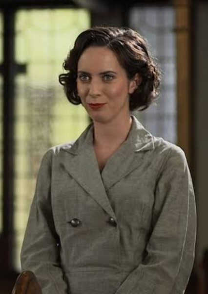 Kate O'Flynn photo