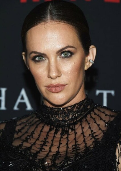 Kate Siegel photo