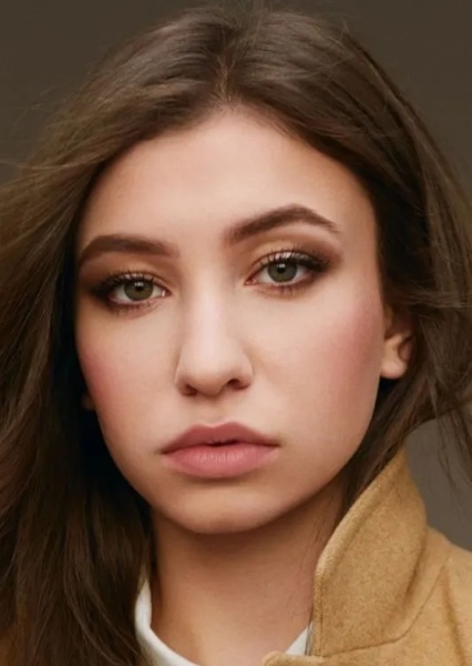 Katelyn Nacon photo