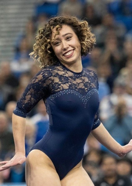 Katelyn Ohashi photo