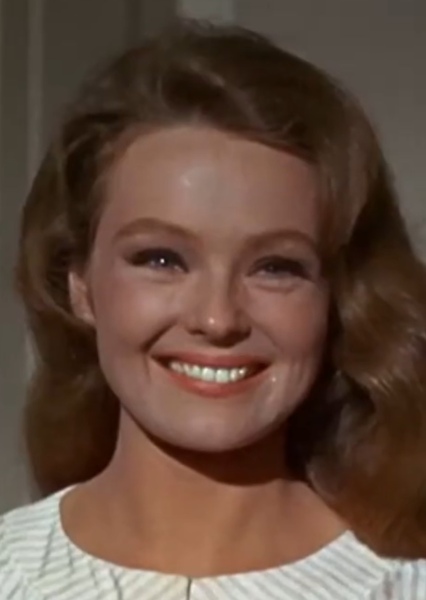Katharine Houghton photo