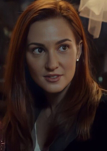 Katherine Barrell photo