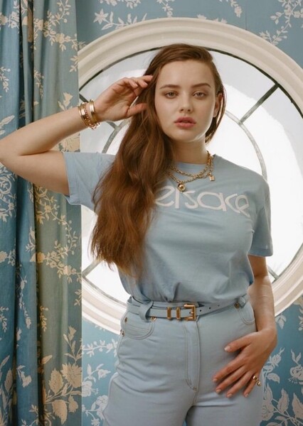 Katherine Langford photo