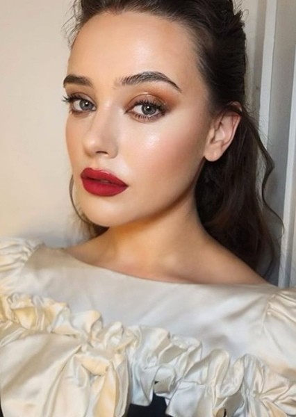 Katherine Langford photo