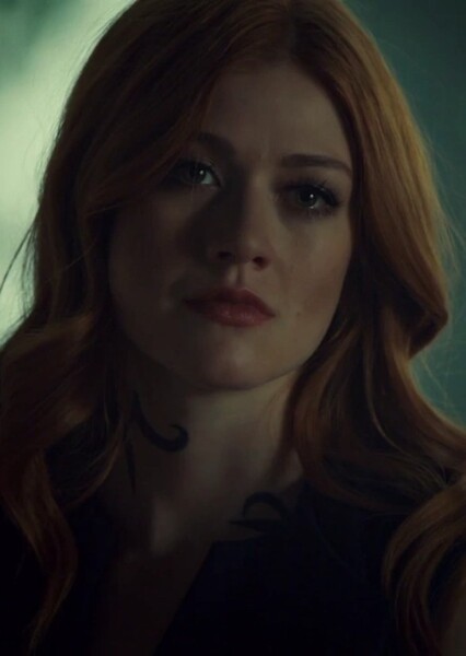 Katherine McNamara photo