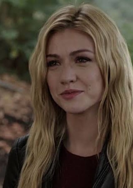 Katherine McNamara photo