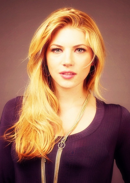Katheryn Winnick photo