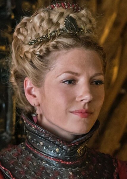 Katheryn Winnick photo