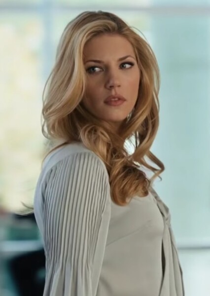 Katheryn Winnick photo
