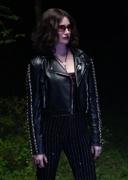 Kathryn Hahn photo
