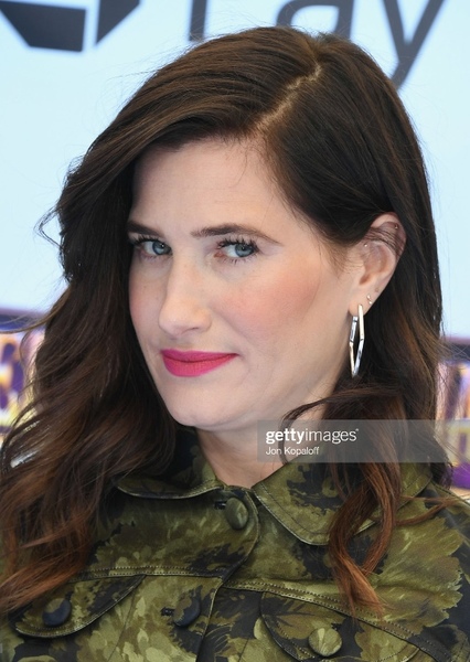 Kathryn Hahn photo