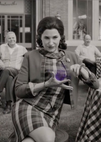 Kathryn Hahn photo