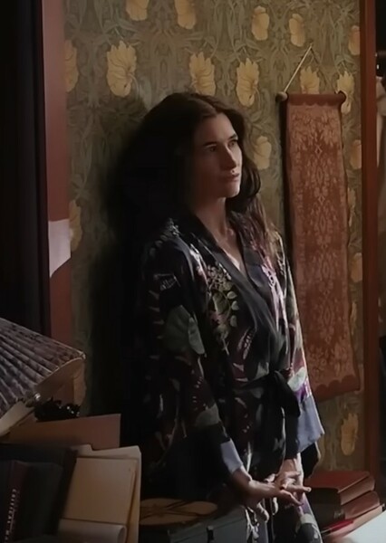 Kathryn Hahn photo