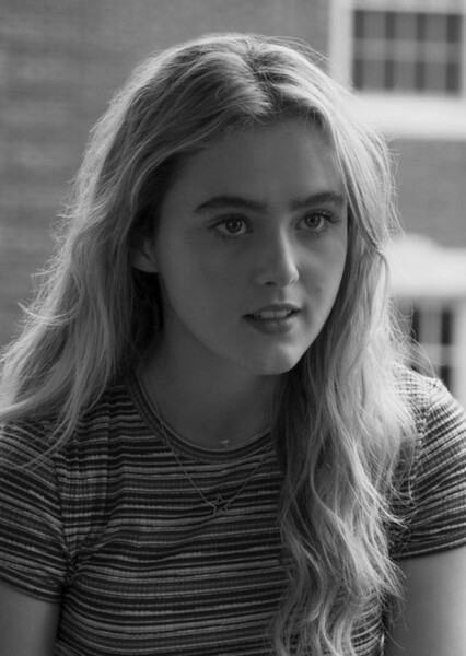 Kathryn Newton photo
