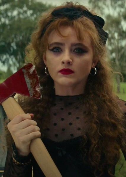 Kathryn Newton photo