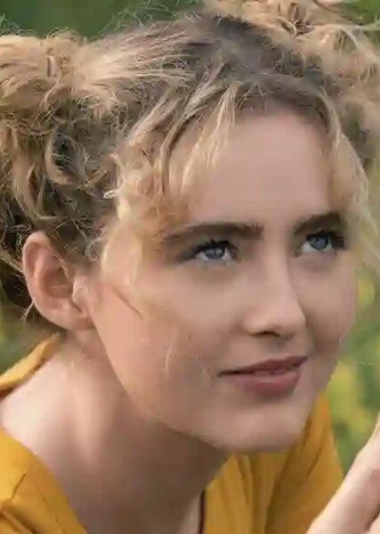 Kathryn Newton photo