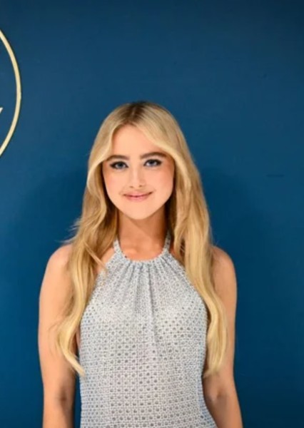 Kathryn Newton photo