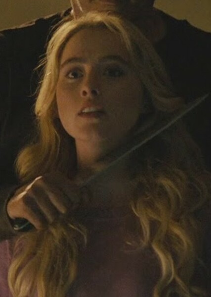 Kathryn Newton photo