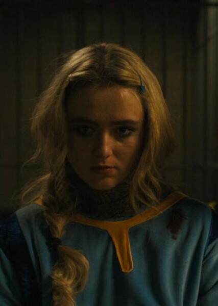 Kathryn Newton photo