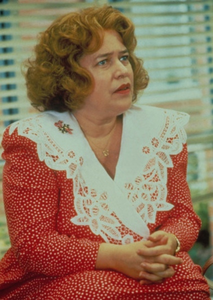 Kathy Bates photo
