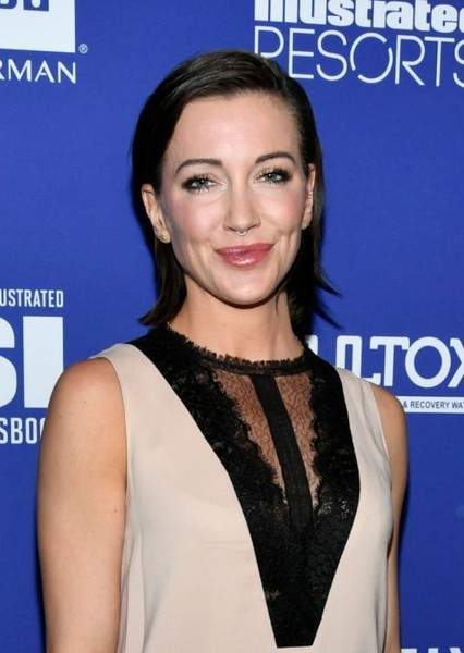 Katie Cassidy photo