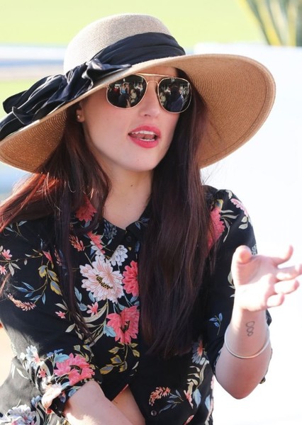 Katie McGrath photo